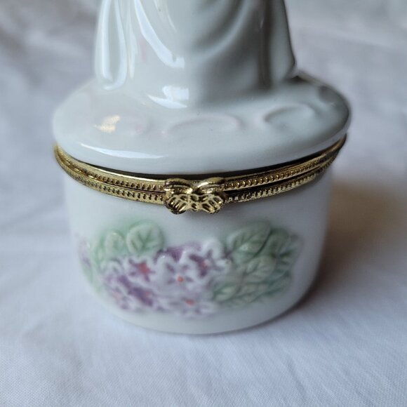 Angel Porcelain Trinket Box Harp Floral Vintage Gold Tone Trim Clasp Ring Box - Picture 6 of 15